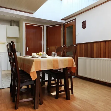 Peaceful Hideaway Near Belgian Border, Cleaning Included *